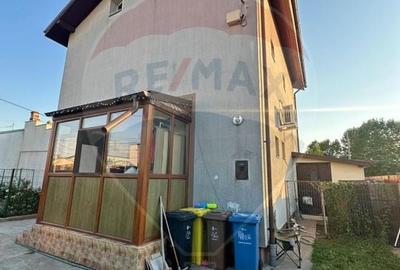 Casă individuală cu 5 camere în Andronache