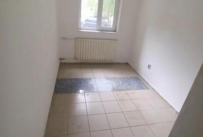 Oferta Buna, In Zona Dambovita,De Vanzare 2 Garsoniere Ocupabile Imediat !!! - 2