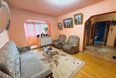 Apartament cu 3 camere decomandat în Central - 2