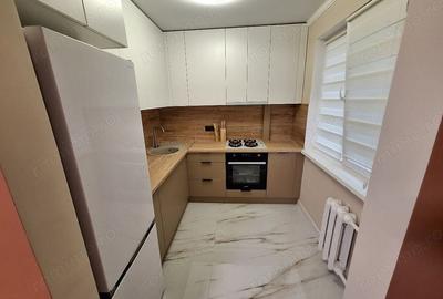 Apartament cu 3 camere în Gheorghe Lazăr