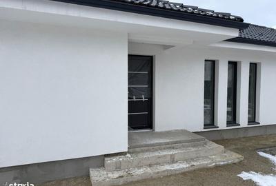 Casă cu 4 camere cu Teren 400 Mp în Central - 8