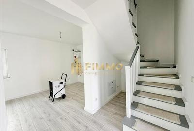 Duplex cu 4 camere cu Canalizare în Ipotești - 6