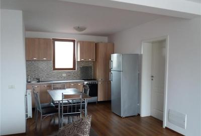 Apartament cu 3 camere decomandat în Dumbrăvița