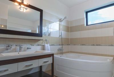 Casă cu 4 camere cu Teren 550 Mp în Lazu - 4