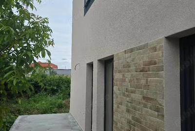 Casă cu 4 camere în Sânmartin - 1