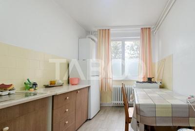 De vanzare apartament cu 2 camere in cartierul Grigorescu - 1