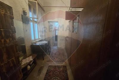 Casă cu 4 camere cu Teren 346 Mp în Central - 15