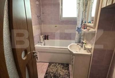 Apartament cu 3 camere decomandat în Criș - 1