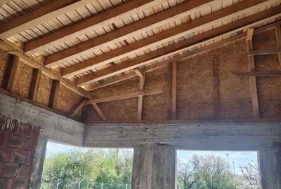 Casă cu 4 camere cu Teren 140 Mp în Central - 1