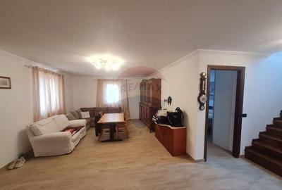 Casa cu 5 camere de vanzare (P+M) in comuna Bolotesti - 9