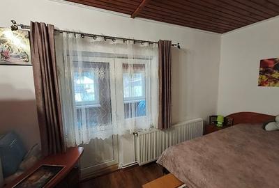 Casă cu 4 camere cu Canalizare în Satu Nou - 8