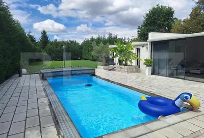 Casă cu Teren 1150 Mp în Lunei