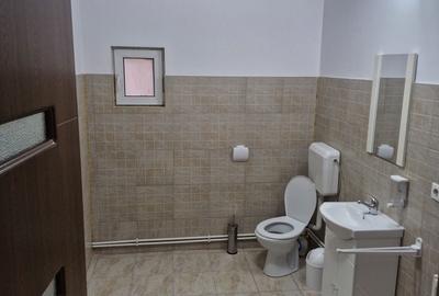 Spațiu comercial, de 98 mp, în Central - 1