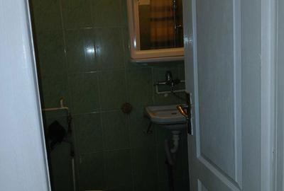 Garsonieră decomandată în Vasile Aaron - 3