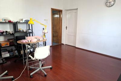 Casă individuală cu 10 camere cu Canalizare în Doamna Ghica - 11