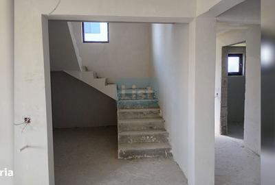 Casă cu 7 camere cu Teren 1004 Mp în Braniștea - 12