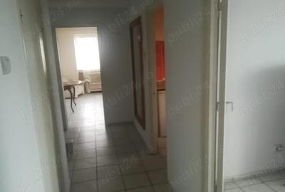 Proprietar vand apartament 2 camere decomandate, Ploiesti bloc Mercur etaj 6, - 6
