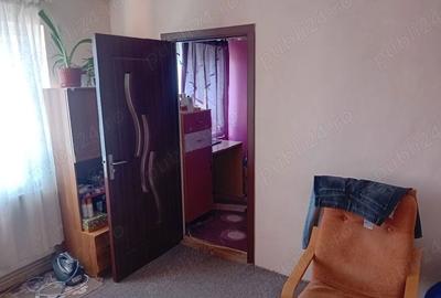 Apartament cu 3 camere semidecomandat în Dărmănești - 1