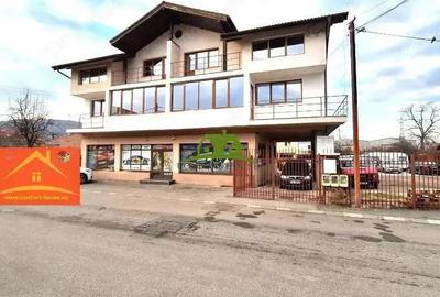 Spatii de inchiriat cladire/curte la 1 km de Shopping City Rm.Vl. - 1