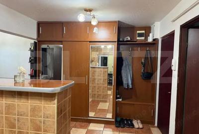 Apartament cu 3 camere semidecomandat în Obcini - 1