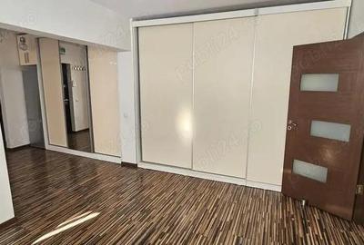 Apartament cu 2 camere semidecomandat în Titan