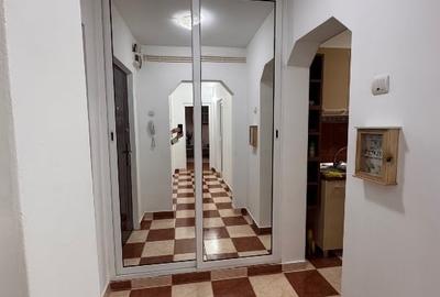 Apartament decomandat 2 camere de închiriat – Luica 45, Sector 4, - 9