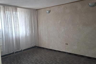 Spațiu comercial, de 2,300 mp, în Central - 5