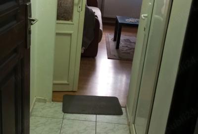 Apartament cu 2 camere nedecomandat în Tractorul - 7