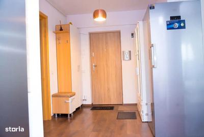 Apartament cu 3 camere în Tractorul - 3