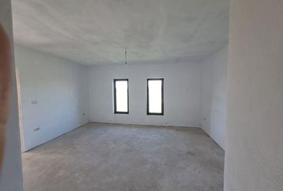 Casă cu 3 camere în Fântânele - 1