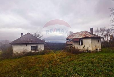 Teren de vanzare Unguras cu priveliste si anexe - 5