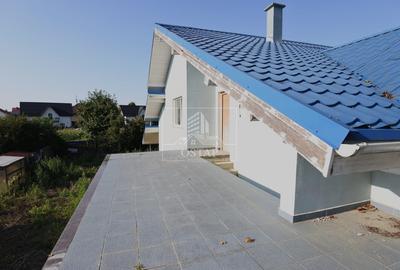 Șerbanesti - strada Siretului - vila la gri - P+M - teren 1.000 mp - 5