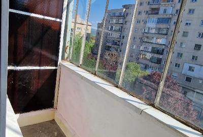 Apartament cu 4 camere semidecomandat în Piața Centrală - 9