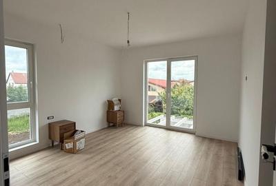 Duplex cu 4 camere cu Canalizare în Dumbrăvița - 7