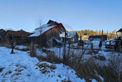 Casă cu 6 camere cu Teren 2803 Mp în Central - 25