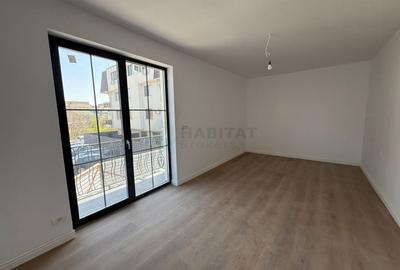 Duplex cu 4 camere cu Canalizare în Est - 3