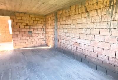 Casă cu 4 camere cu Teren 1600 Mp în Dăești - 10