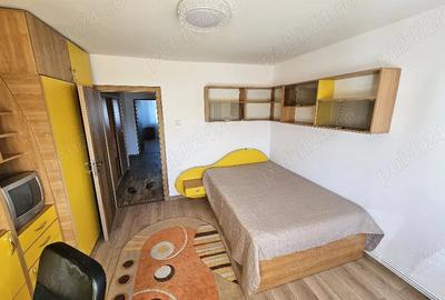 Inchiriez pe termen lung apartament 3 camere langa mall Promenada - 1