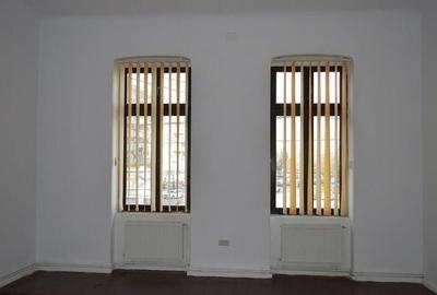 Pitesti - Targul din Vale, Birouri de inchiriat la etaj, ... - 13