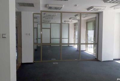 Spațiu comercial, de 313 mp, în Central - 6