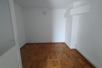 DELFINARIU VILA P+1, 5 CAMERE 180 MP PRET 270000 EURO - 3