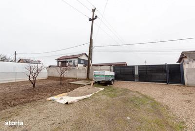 Casă cu 4 camere cu Garaj în Călinești - 8