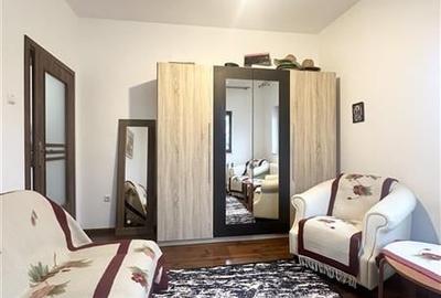 Casa Spatioasa cu Teren de 1000 mp | Poiana - 9