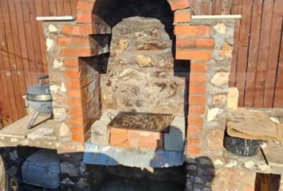 Casă cu 2 camere cu Teren 1706 Mp în Central - 7