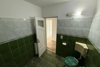 Apartament cu 3 camere decomandat în Central - 8