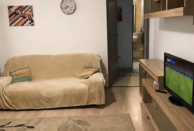 Apartament cu 3 camere semidecomandat în P-ța Unirii - 3