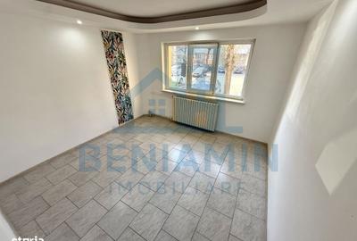 Spațiu comercial, de 52 mp, în Central - 6