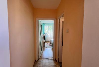 Apartament cu 3 camere decomandat în Far - 15