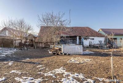Casă cu 4 camere cu Teren 1679 Mp în Frumușeni - 1