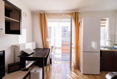 Apartament cu 2 camere semidecomandat în Tractorul - 8